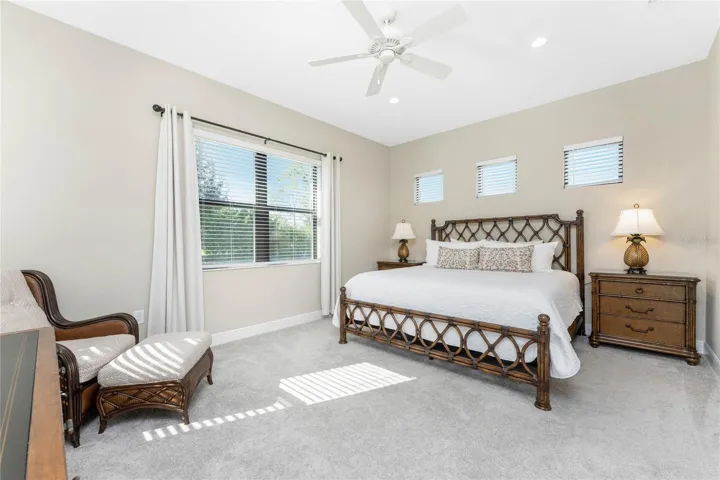 Primary Bedroom w/ en Suite Bathroom
