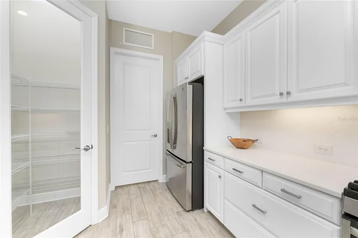 Kitchen/Walk-in Pantry