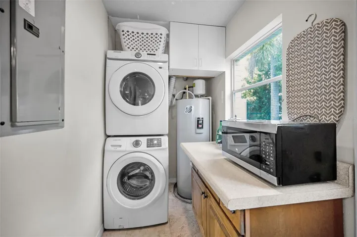Laundry on 1st floor