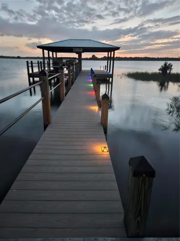 Dock