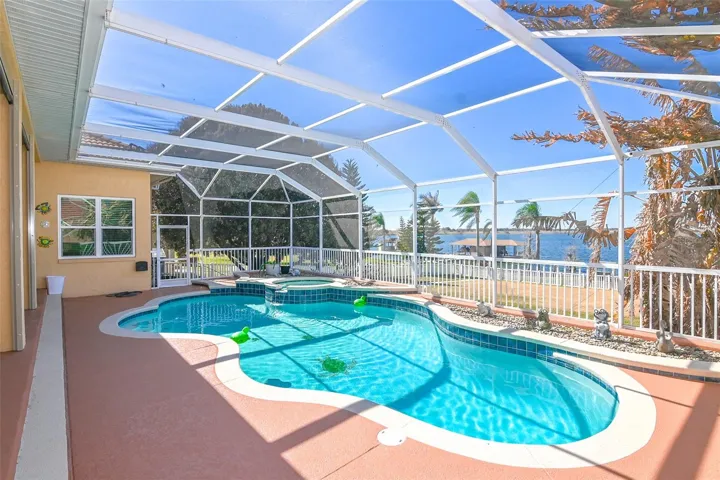 Pool/Spa/Lanai