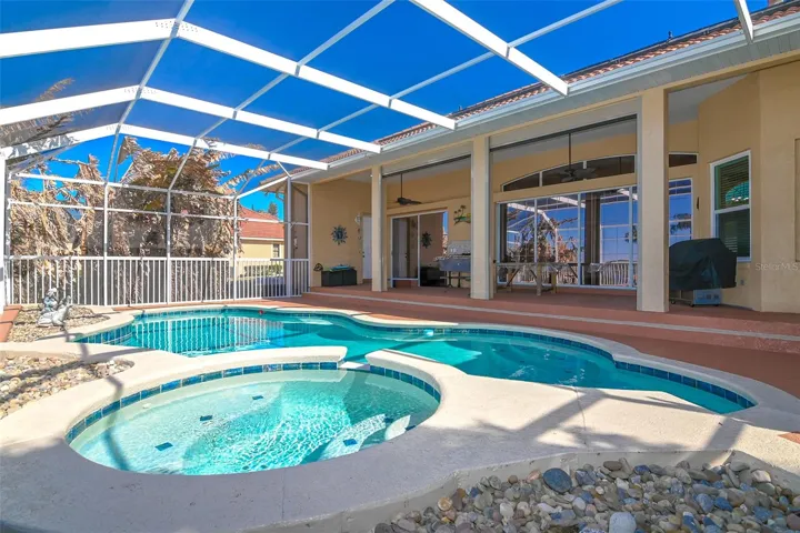 Pool/Spa/Lanai