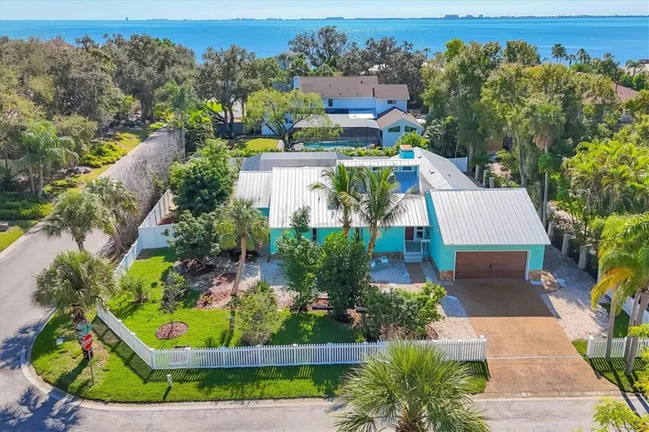 Coastal comfort meets luxury in the corner lot