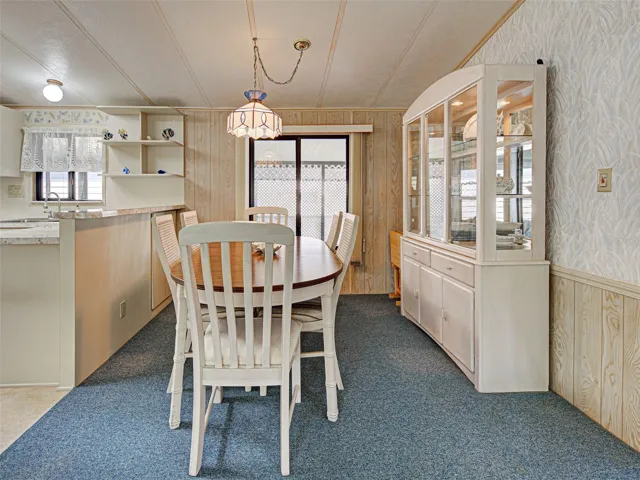 DINING AREA.