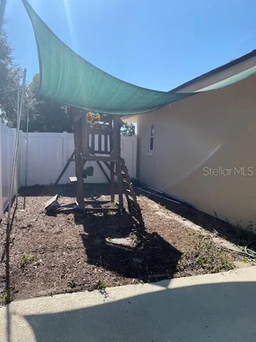 sideyard play area