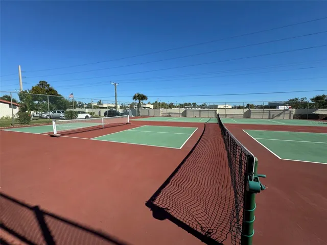 Community tennis Courts
