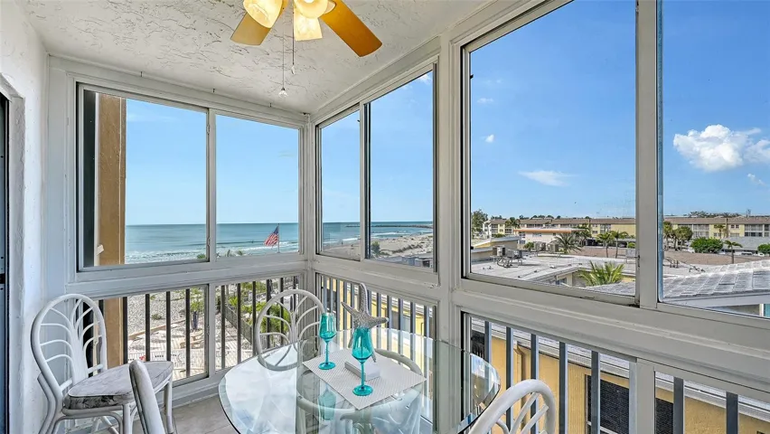Welcome to 1255 Tarpon Center Dr. #414!