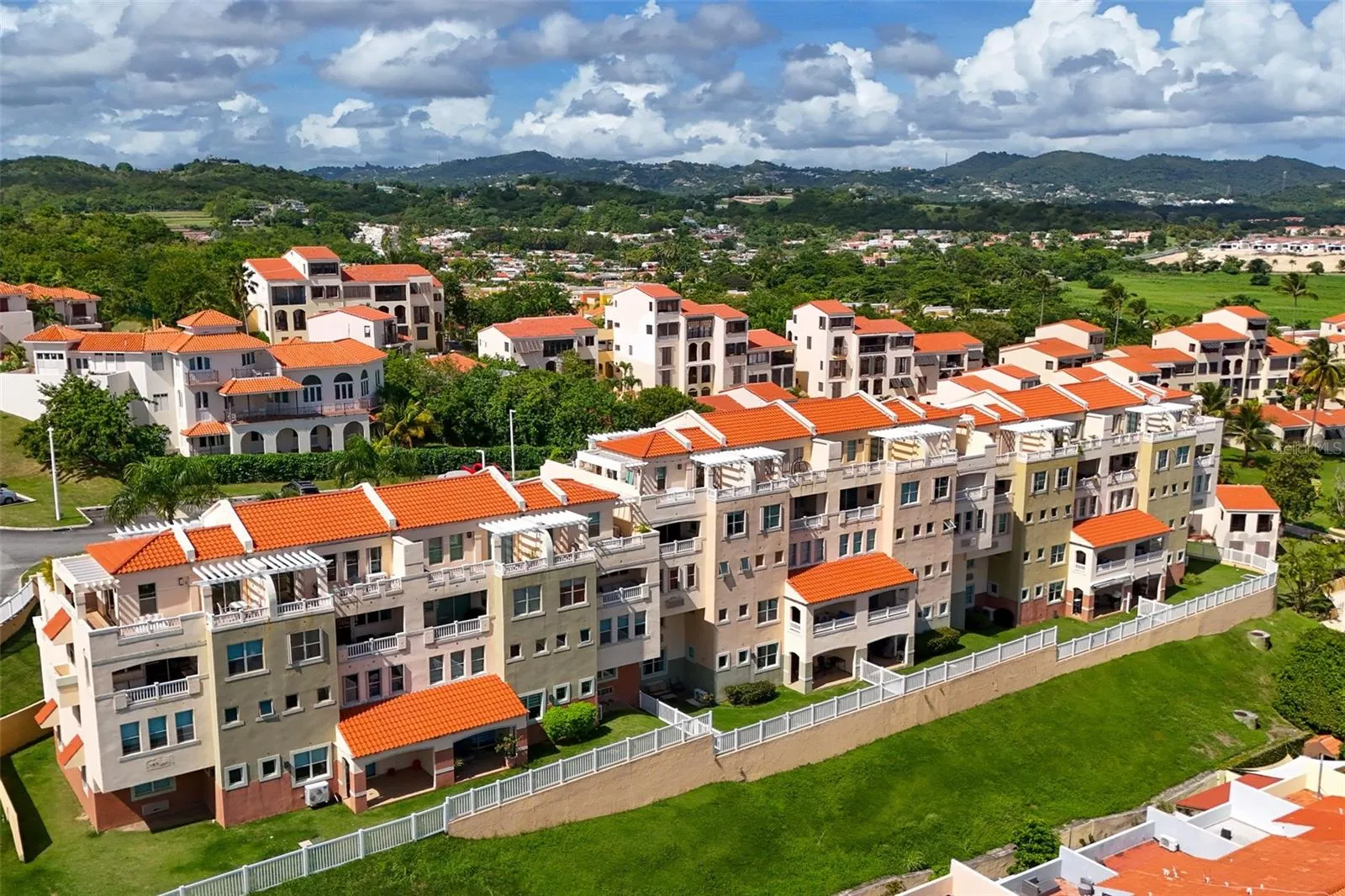 Palmanova Village