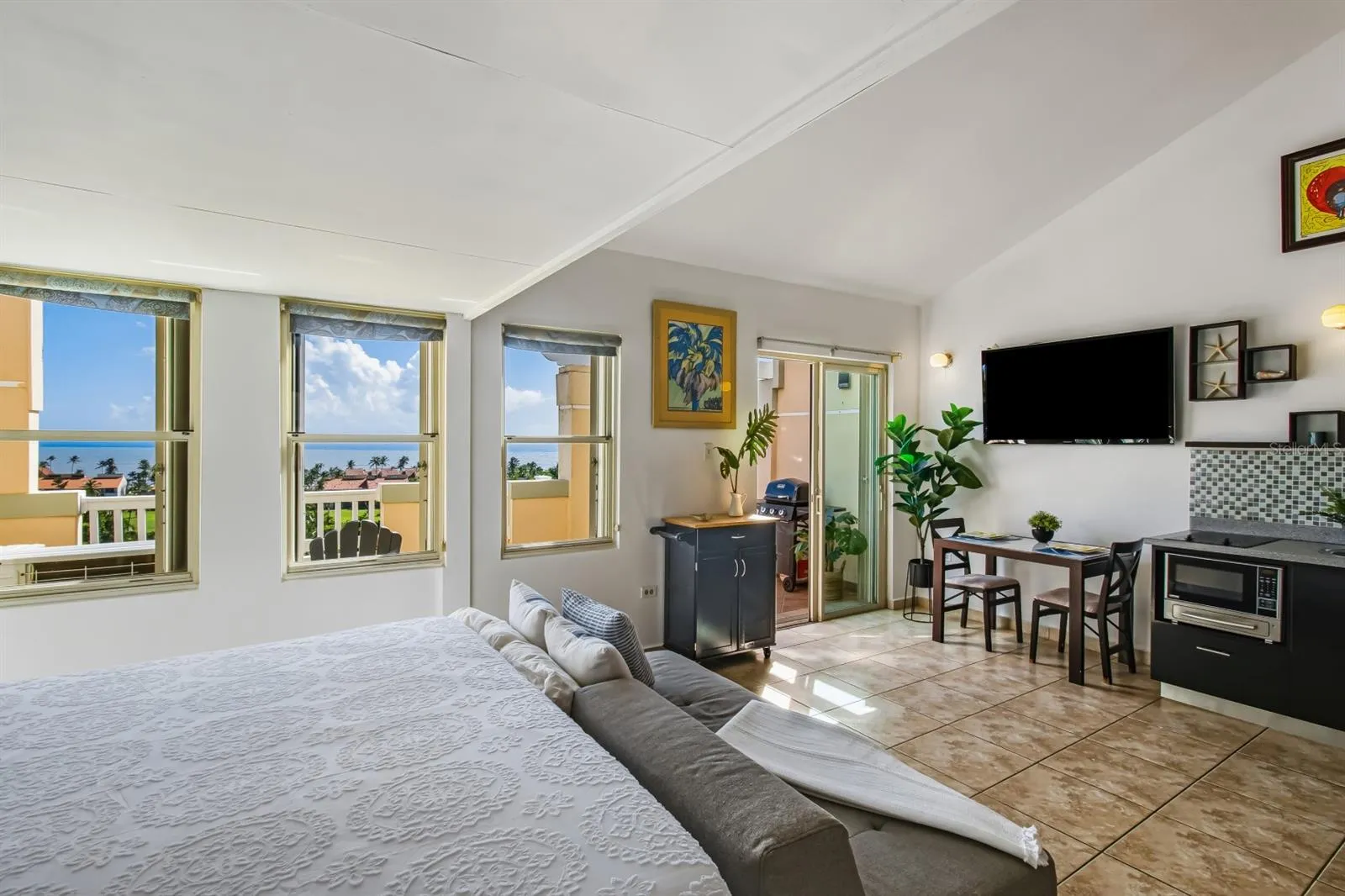 Palmanova Village PH 4-303 | Top Level Suite