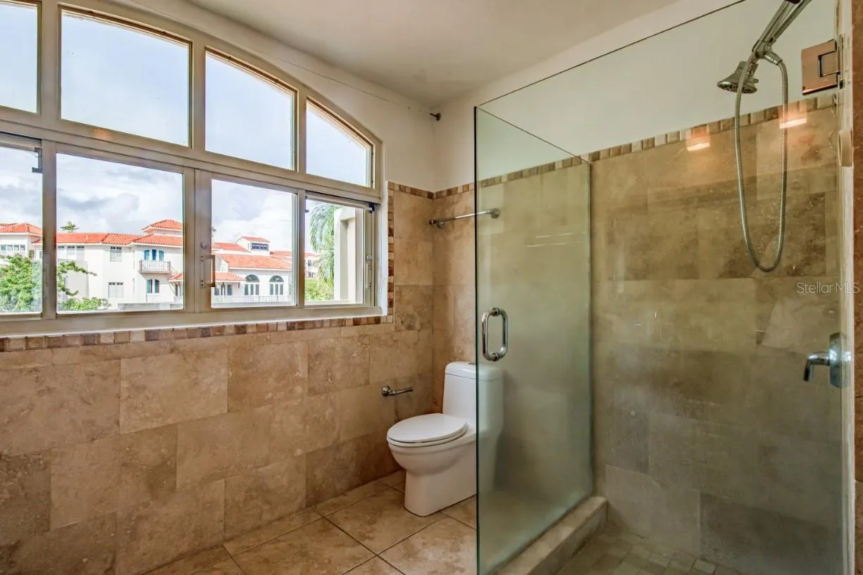 Palmanova Village PH 4-303 | Top Level Suite Bath