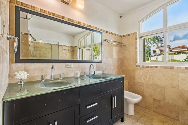 Palmanova Village PH 4-303 | Top Level Suite Bath