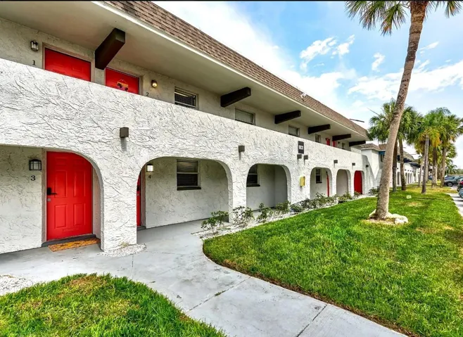Apt Entrances