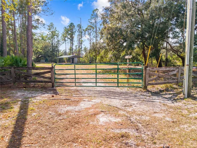 Solar Powered Gate