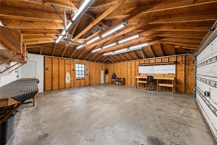 Detached Garage