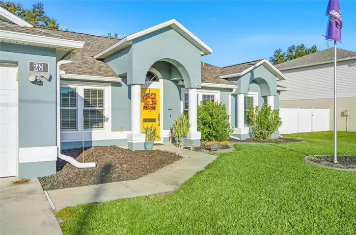 Custom Architectural Features provide Great Curb appeal
