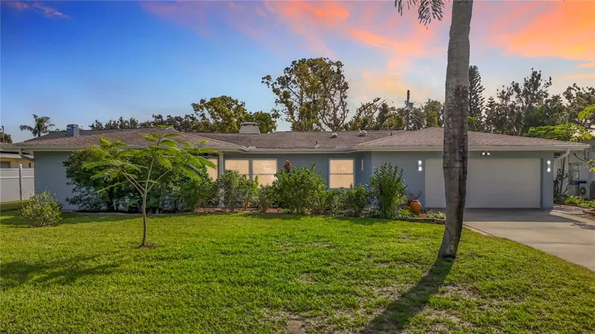 1133 Burke Ave