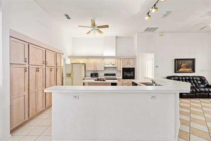 Look at all that closet space and additional oven