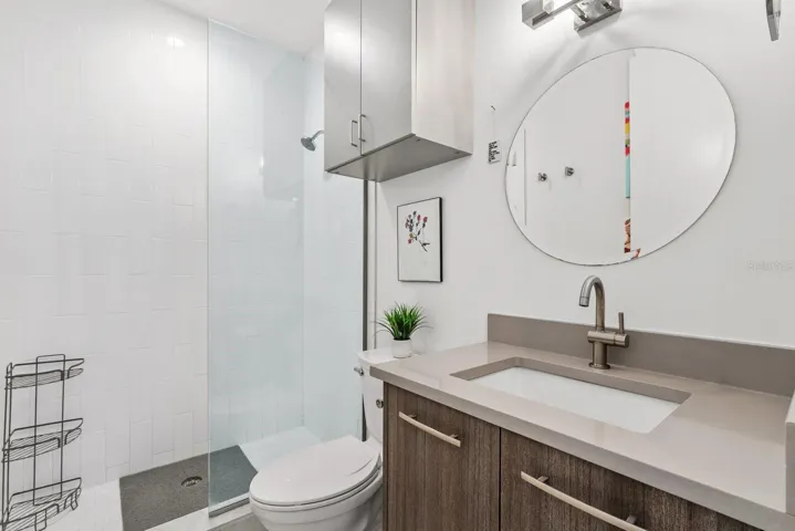 Bedroom 2 En-suite bathroom