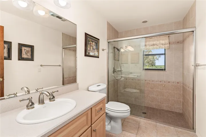 2nd Bathroom