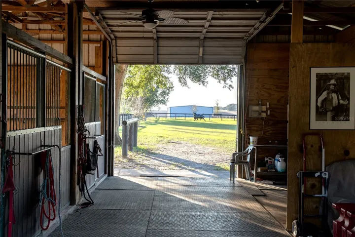 Barn