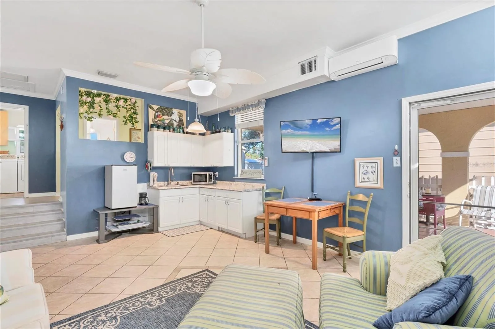 In-Law Suite. Kitchenette