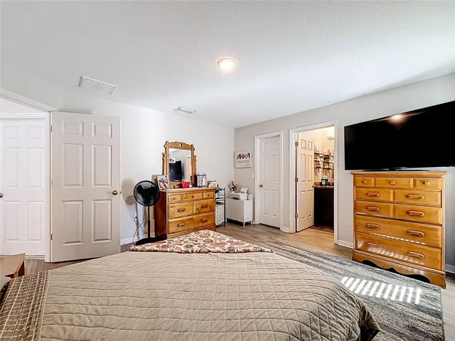 Primary Bed