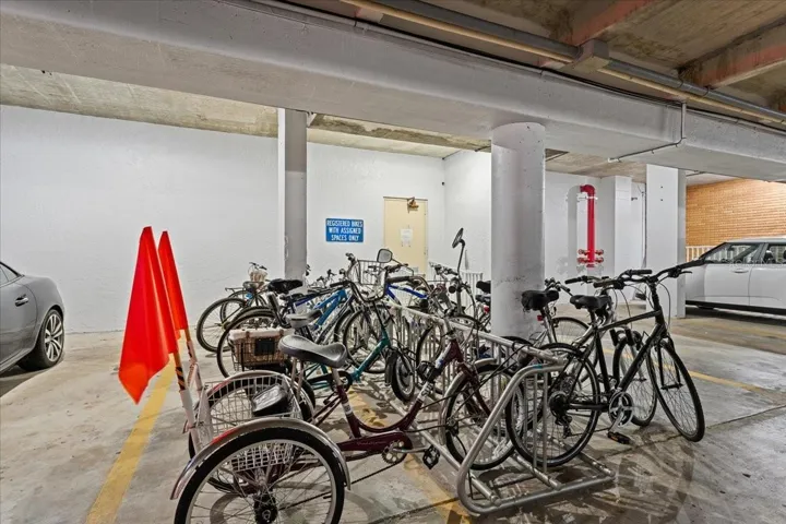 THE SINGLE BEST PARKING SPACE!