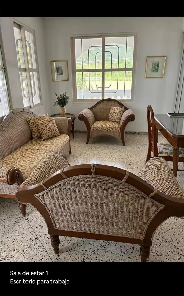 Sala de estar / Living room