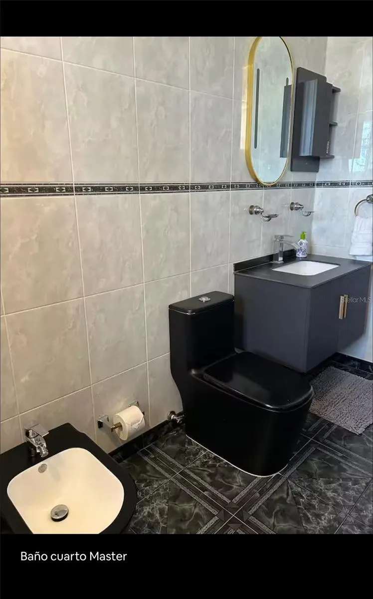 Baño / Bathroom