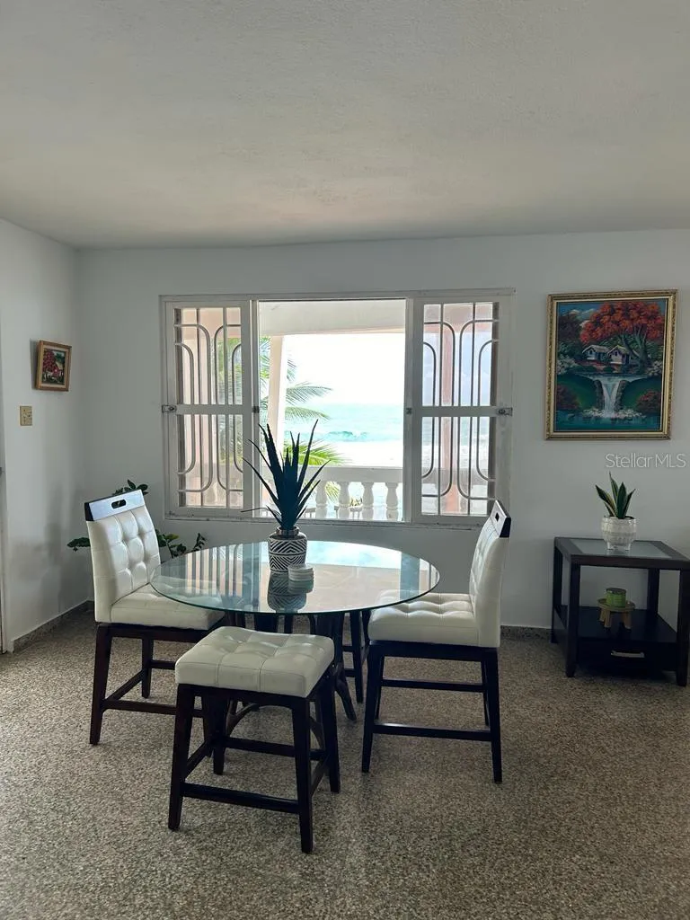 Sala y comedor / Living & dining room