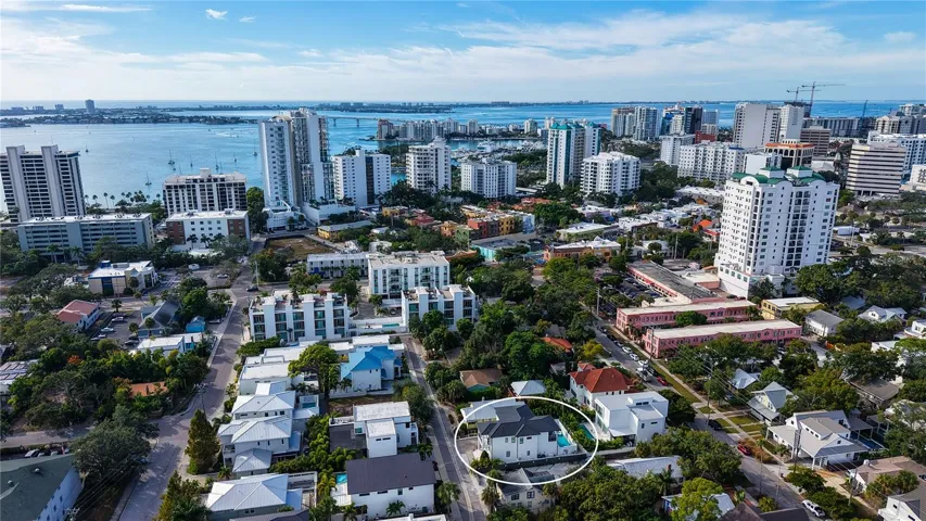 Aerial view of house showing it's close proximity to downtown Sarasota shops and restaurants.