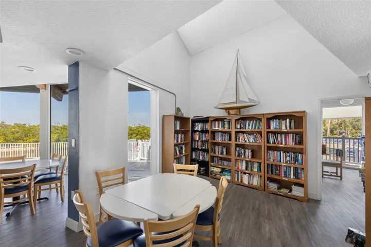 Library room in the clubhouse.
