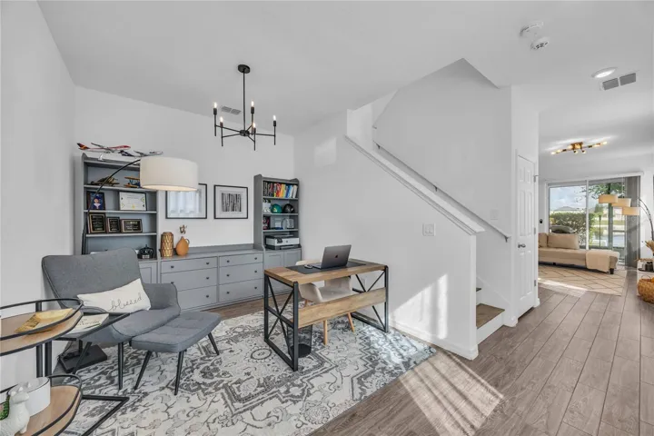 Office / Dinning Room
