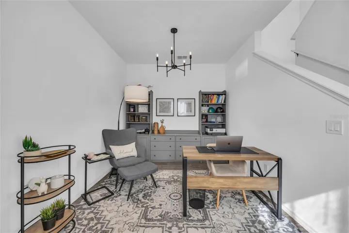 Office / Dinning Room