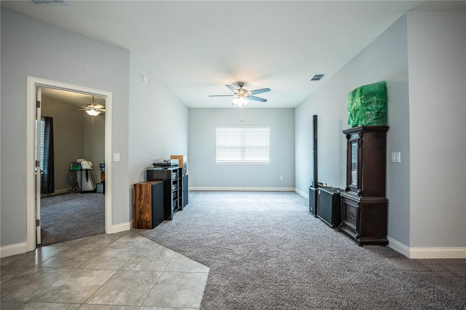 Bonus space/formal dining room/formal living room