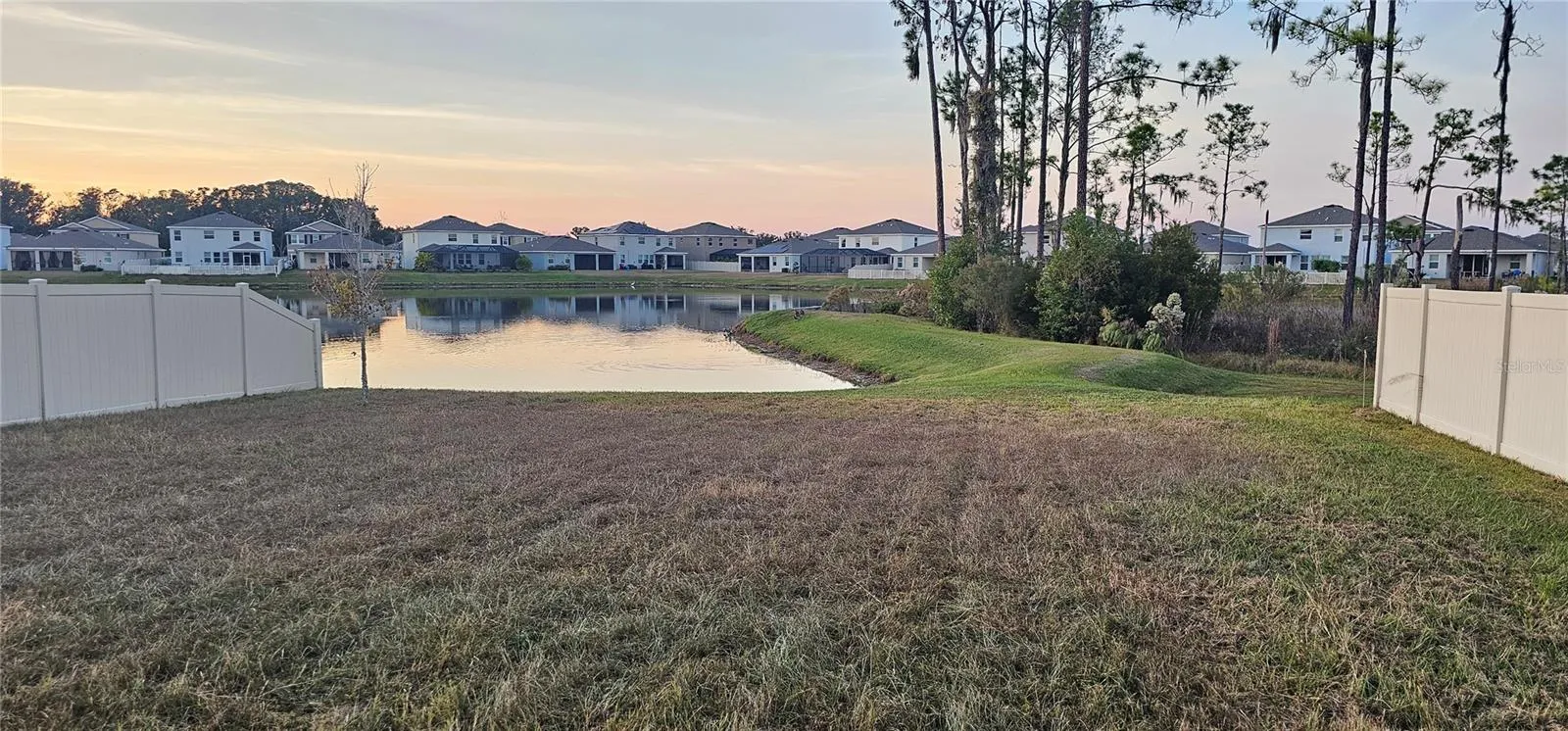 1220 Tahitian Sunrise Dr, Plant City, Florida 33565 — photo 2