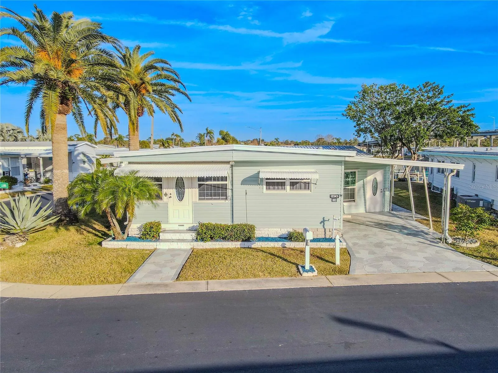 Front View of Home/Lot.