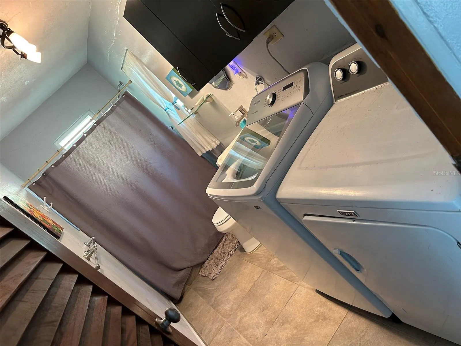 1st bathroom & laundry