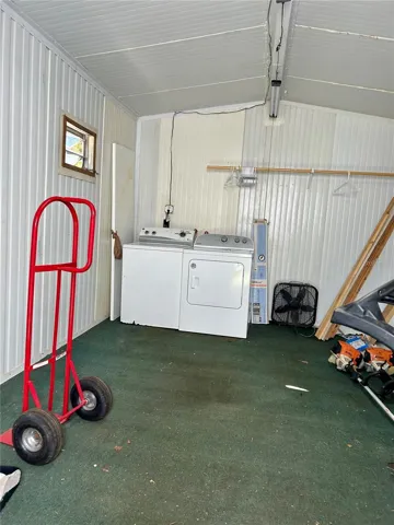 23917 Deer Rd Shed Interio