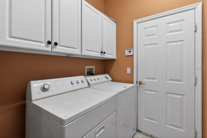 In-unit laundry