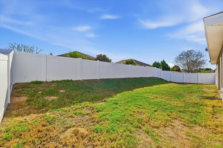 Look at that Yard!!