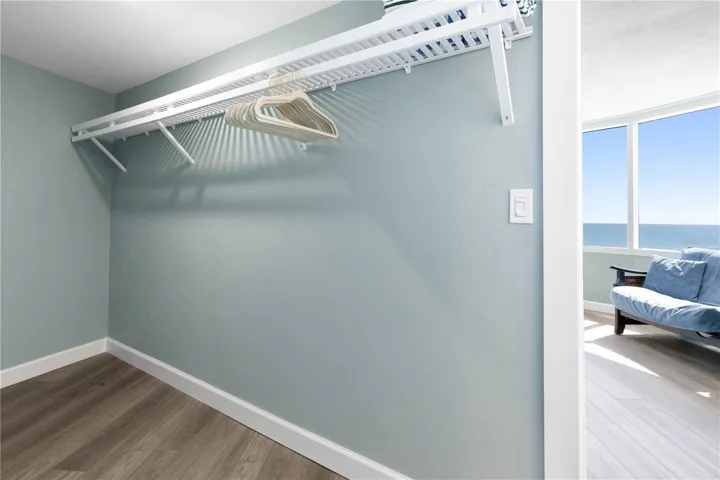 PRIMARY BEDROOM Closet WITH FULL BATH