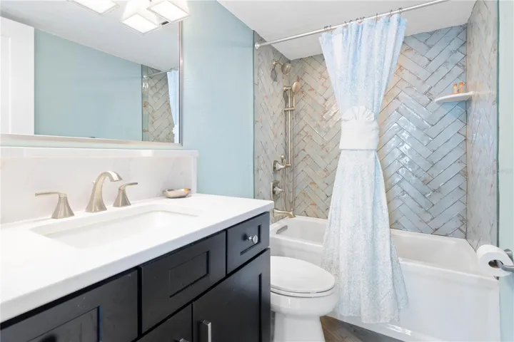 2nd Bathroom