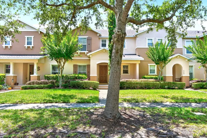 With its spacious layout, fantastic location, top-rated schools, and access to one of Orlando's most BELOVED MASTER-PLANNED COMMUNITIES, this townhome provides an exceptional opportunity to enjoy the best of Avalon Park living.
