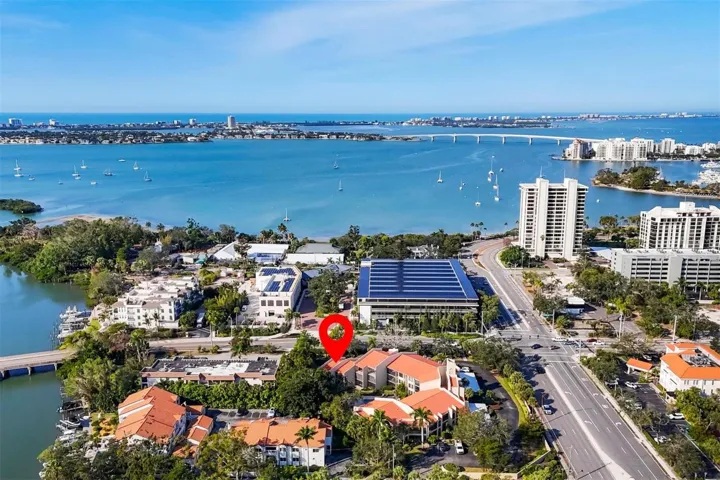 Hudson Harbour located across from Selby gardens & a block from Sarasota Bay is in Downtown Sarasota