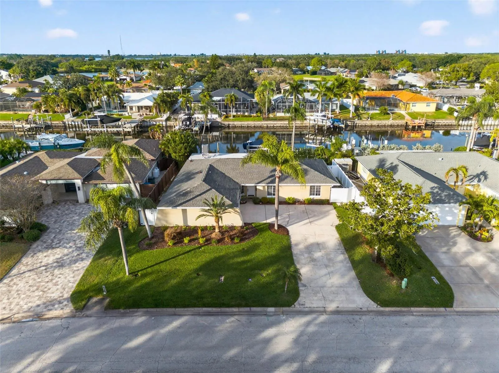 Welcome Home Waterfront Tanglewood Dr NE