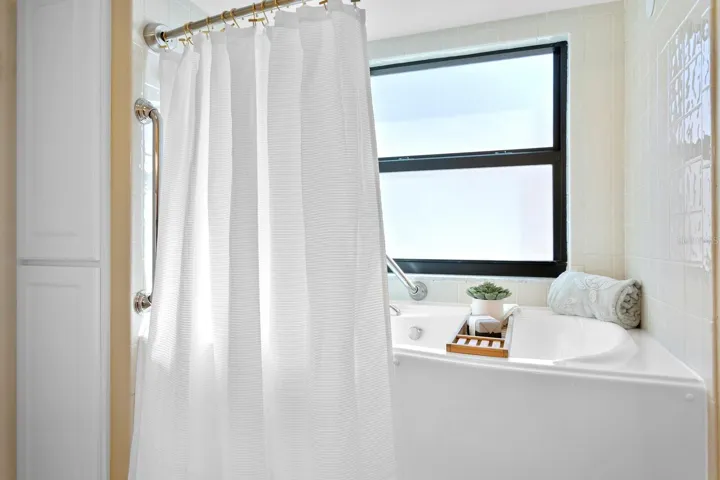 Ensuite bathroom, second level