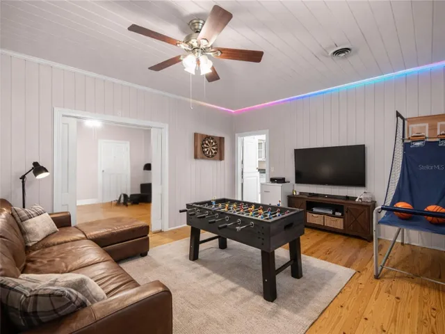 Casual Room