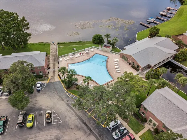 Community Pool & Lake Access