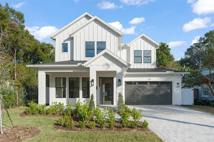 Welcome to 119 N. Glenwood, a stunning custom built masterpiece home located in The Milk District of downtown Orlando.  This home offers walkability to restaurants, shopping, entertainment, Lake Eola and more!!  Easy access to major highways make it a short drive to Audubon Park, Baldwin Park, Winter Park, Mills District, Ivanhoe District, local hospitals, to the theme parks and more!!